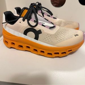 Women’s On Cloud Monsters